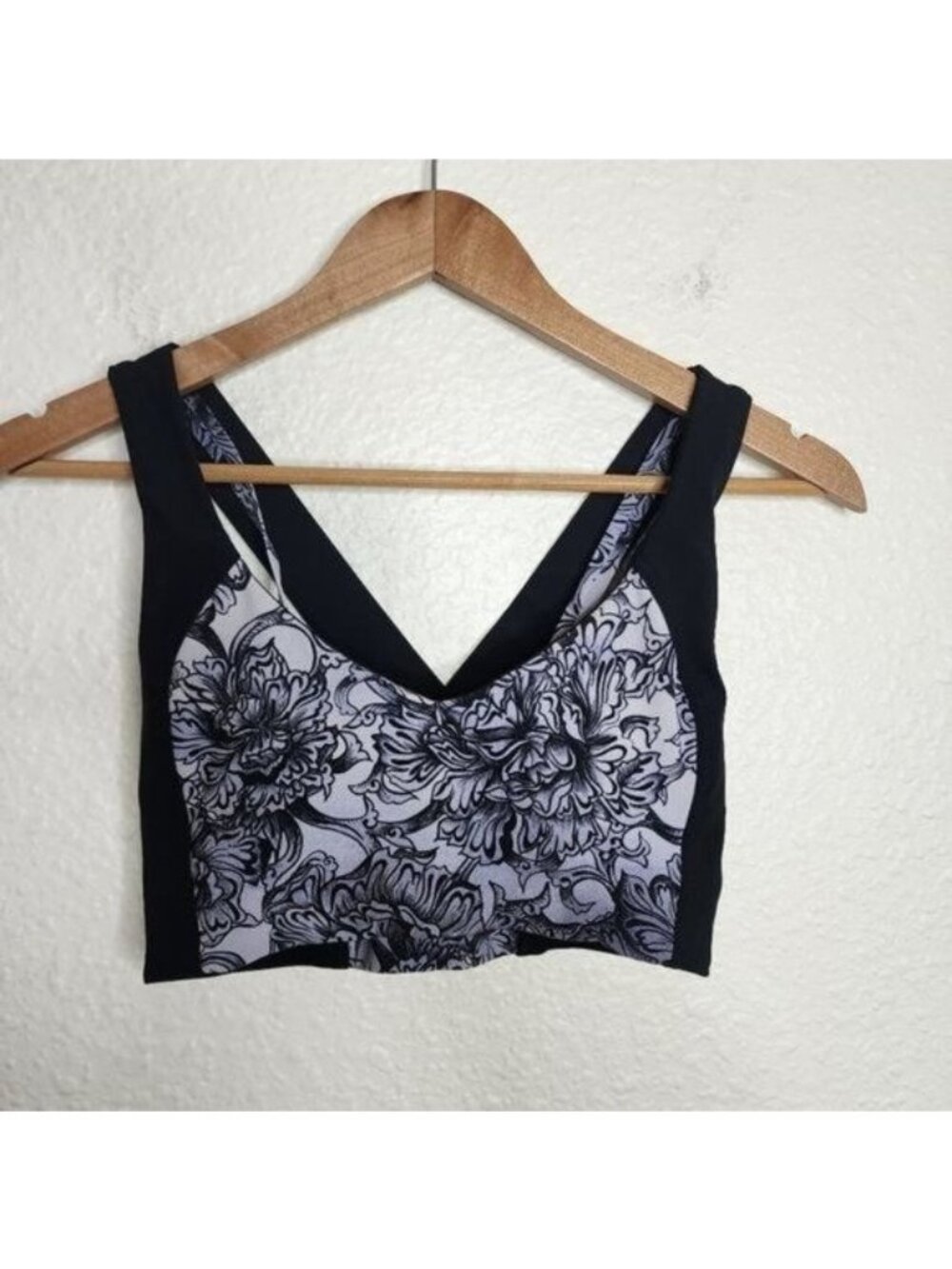 Lululemon Sweat Times Bra in Hanakotoba Starlight Multi Black Women's Size 6